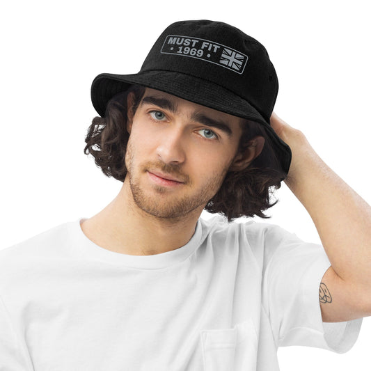 "M.U.S.T. Fit® Sports bucket hat with embroidered logo – lightweight, breathable design for a casual, street-ready look."