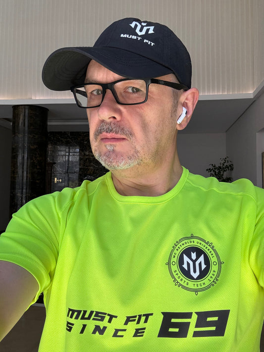 Look Good, Feel Great: The Must-Have Guide to Elevating Your Fitness Wardrobe